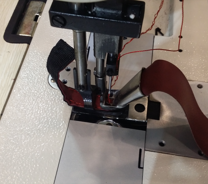 Como fazer a manutenção de uma máquina de costura industrial