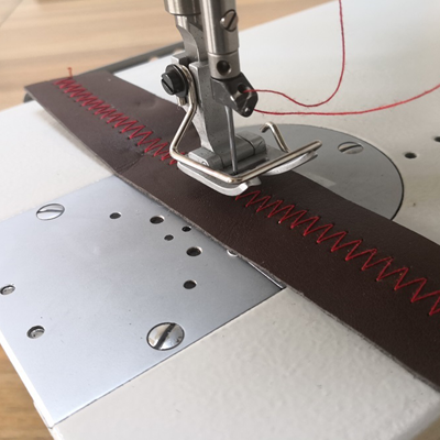Máquinas de costura em zigue-zague: fortalecendo a produção têxtil moderna (1)